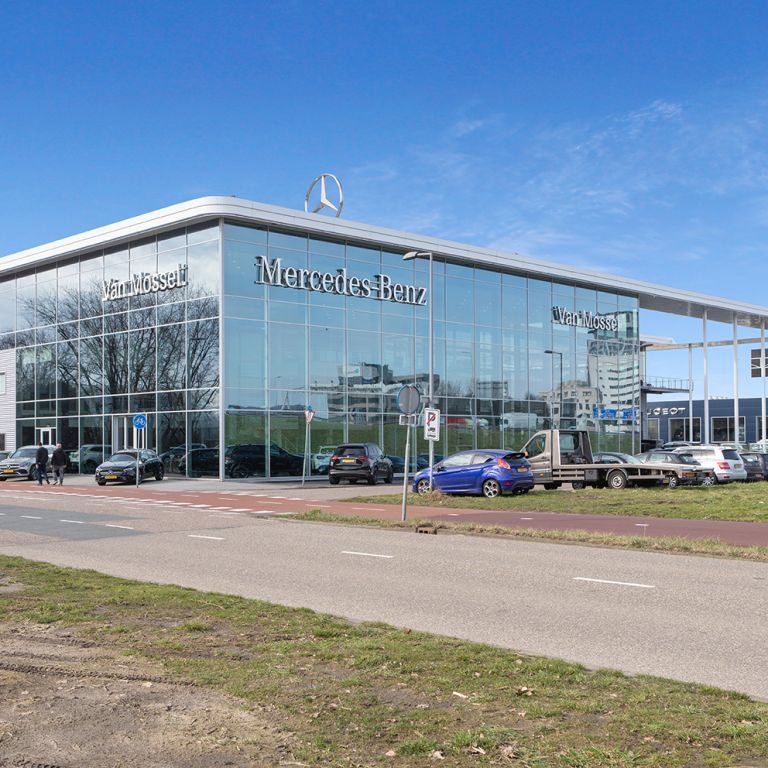 Mercedes-Benz, Den Haag